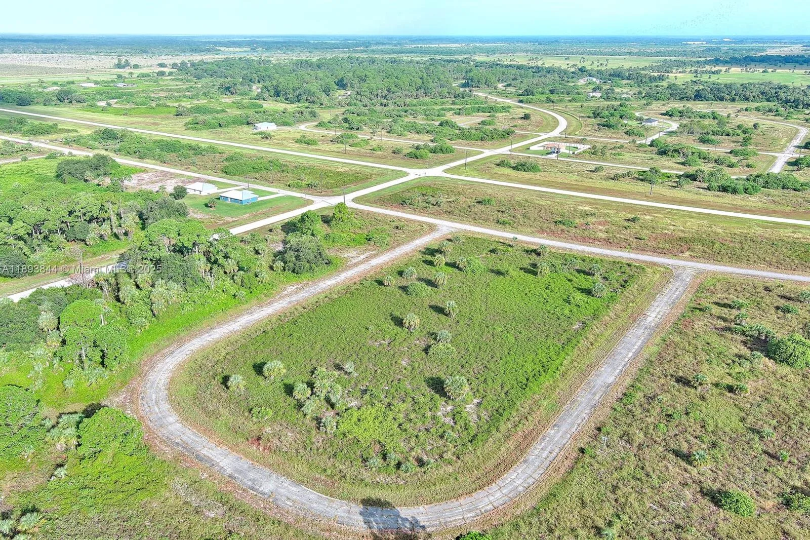 121 ARDMORE CIR, Other City - In The State Of Florida, FL 33935 photo 10