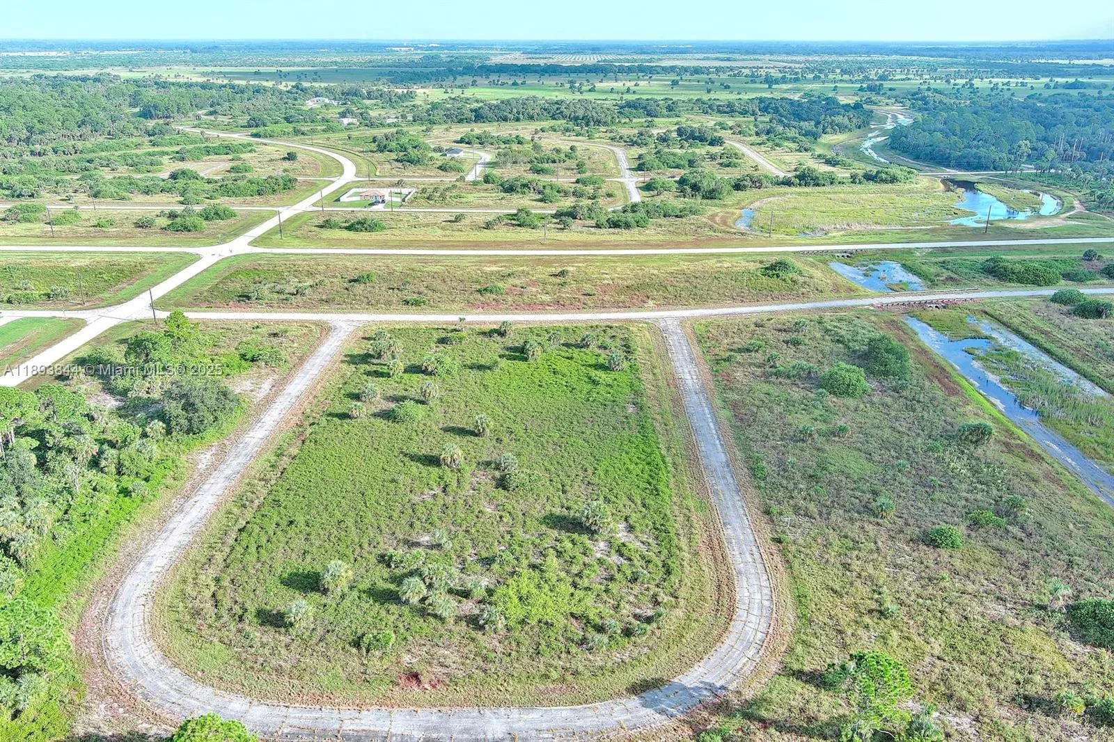 121 ARDMORE CIR, Other City - In The State Of Florida, FL 33935 photo 12