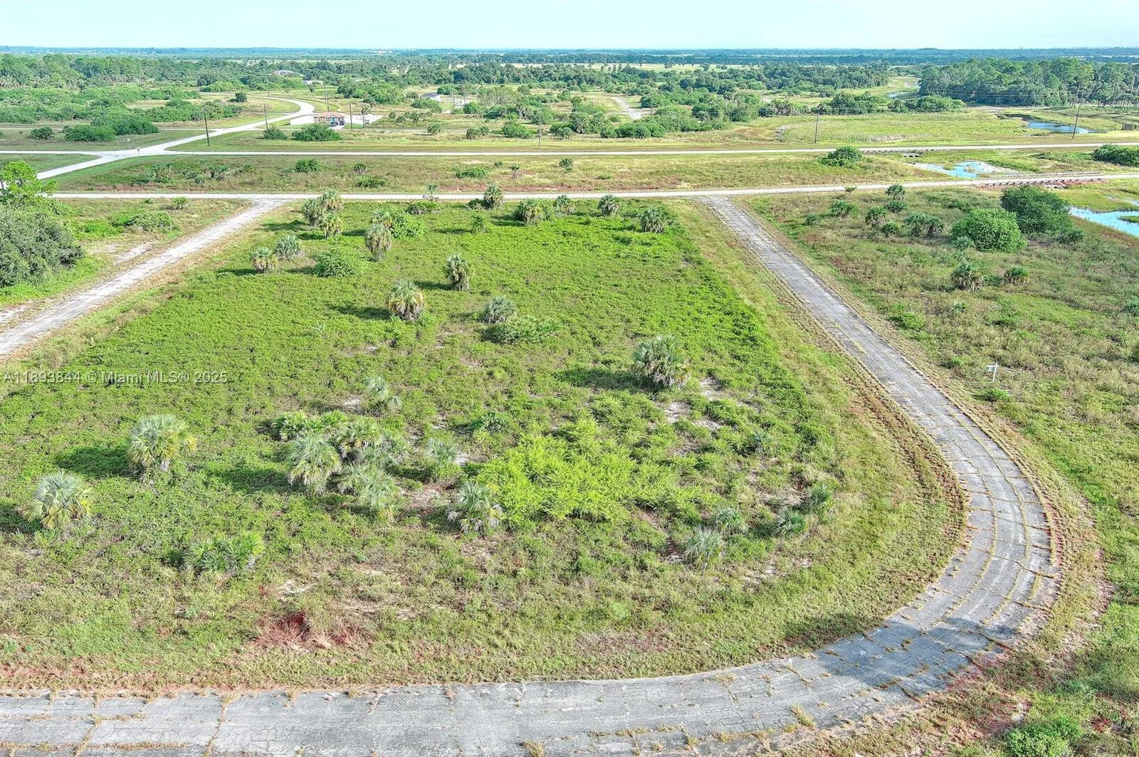 121 ARDMORE CIR, Other City - In The State Of Florida, FL 33935 photo 7