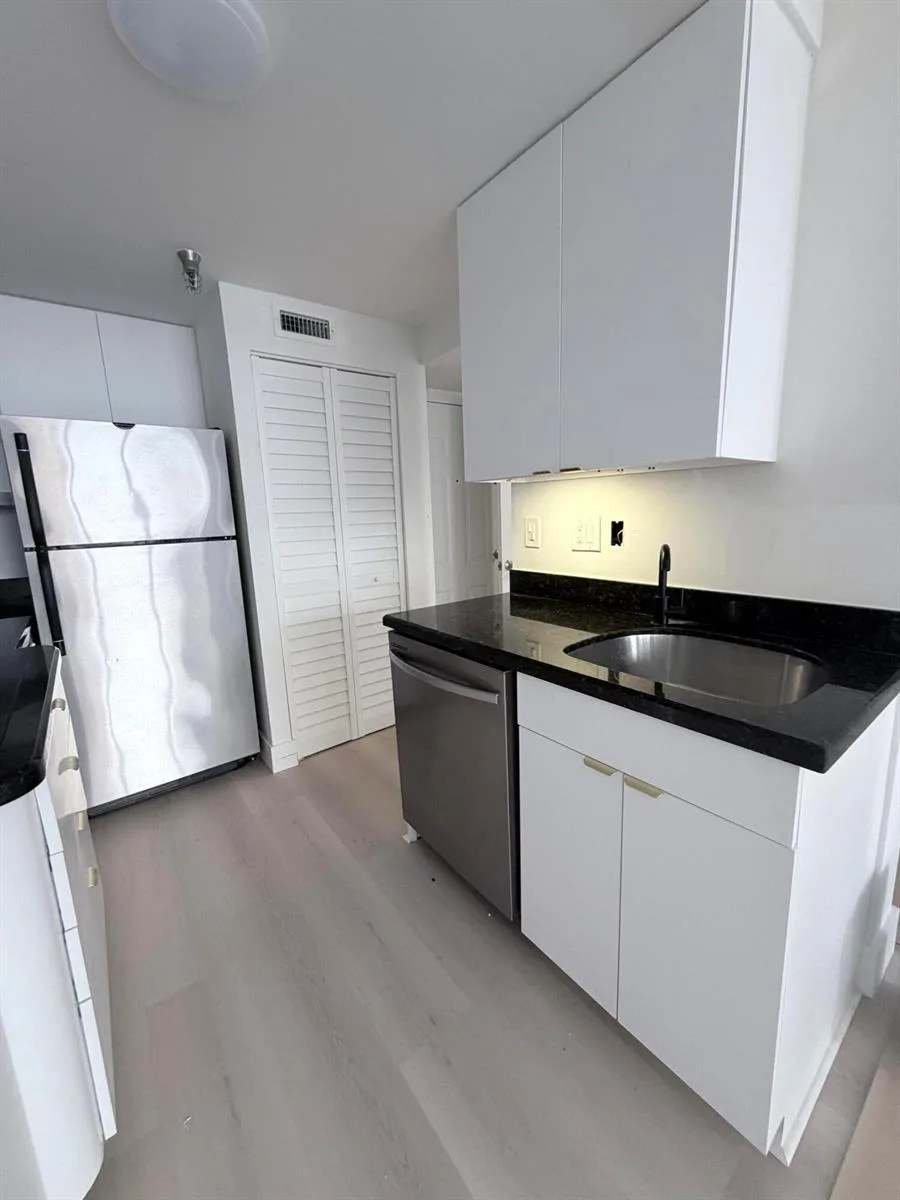 540 Brickell Key Drive # 1224, Miami, FL 33131 photo 11