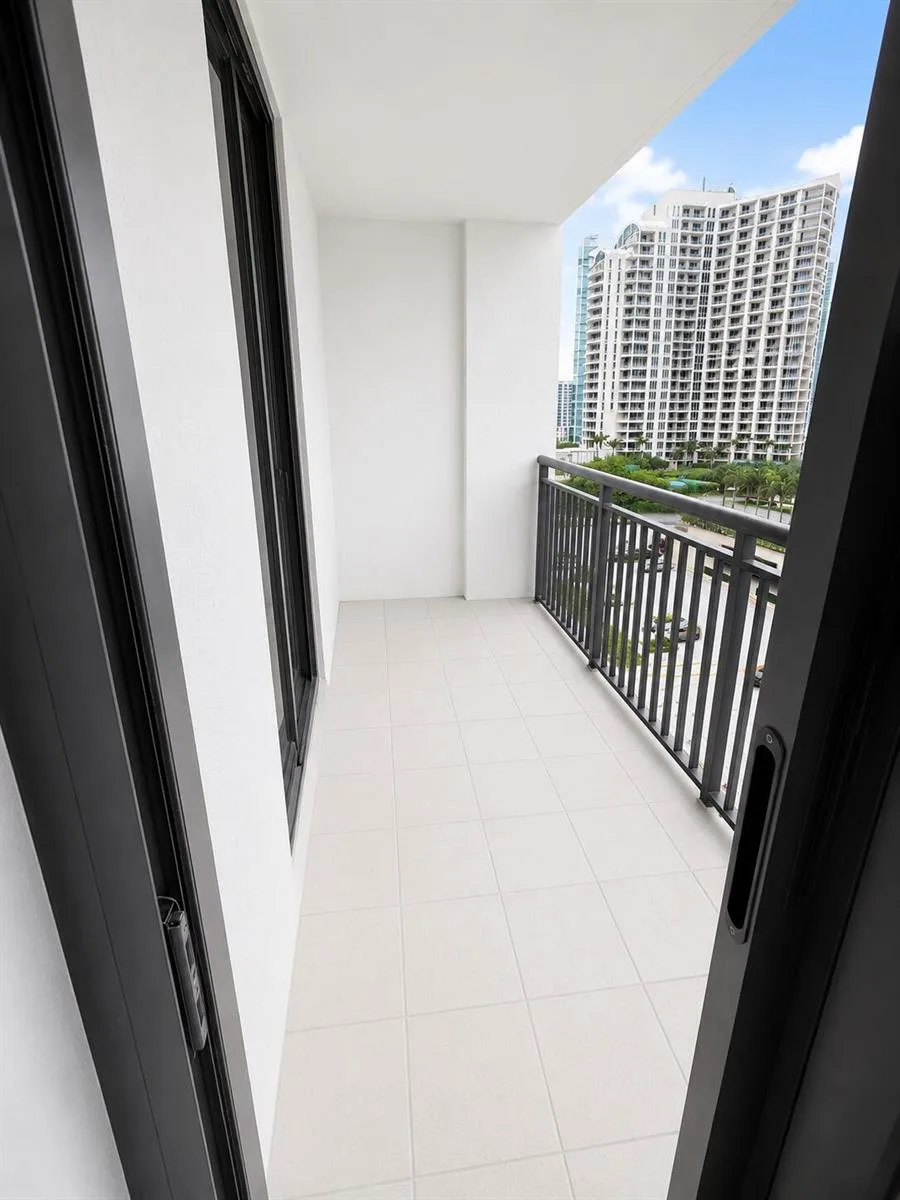 540 Brickell Key Drive # 1224, Miami, FL 33131 photo 6