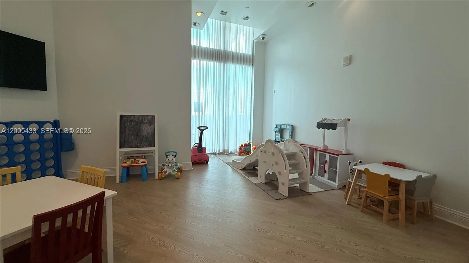 350 S Miami Ave # 3608, Miami, FL 33130 photo 13