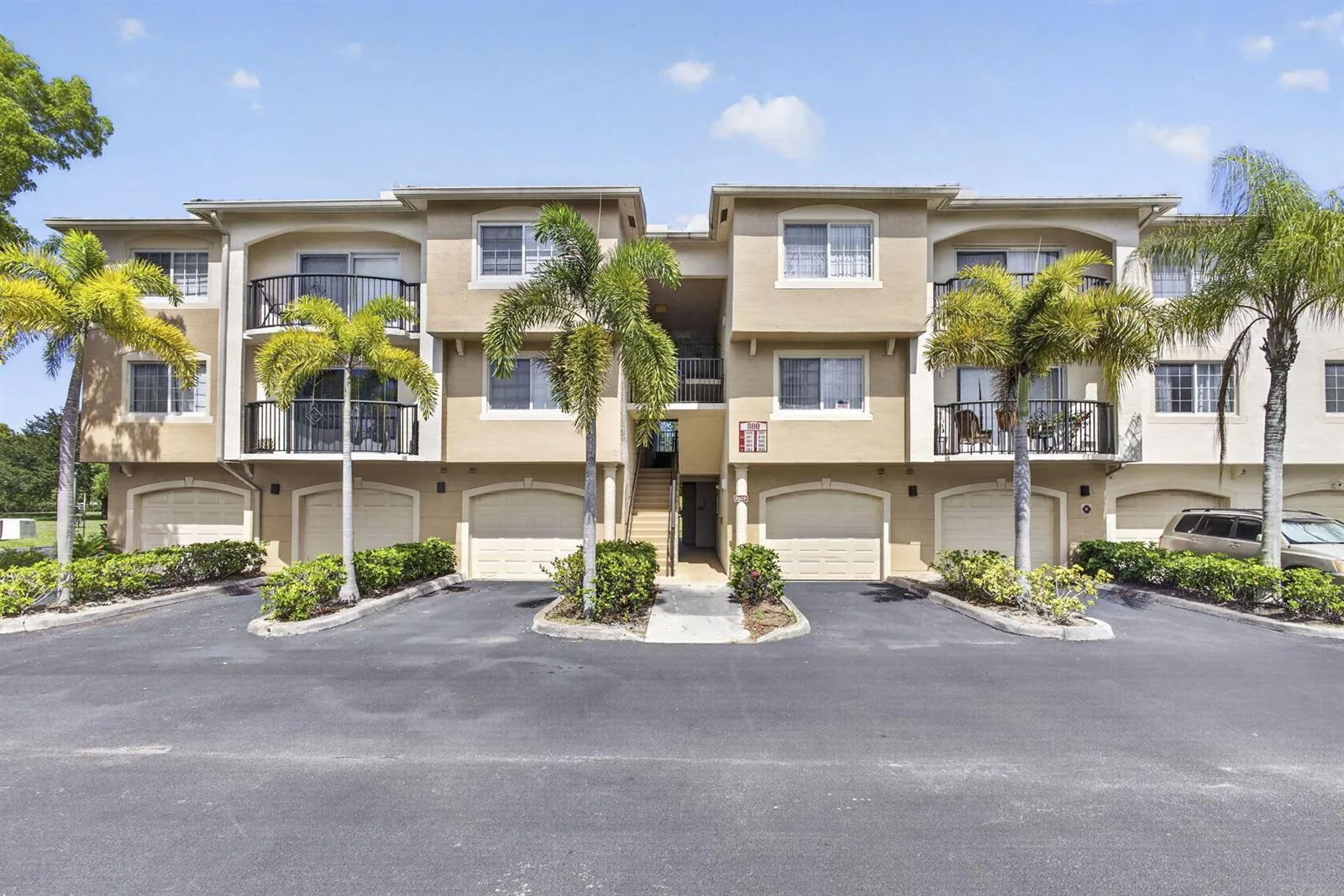 800 S Crestwood Ct Court S # 809, Royal Palm Beach, FL 33411