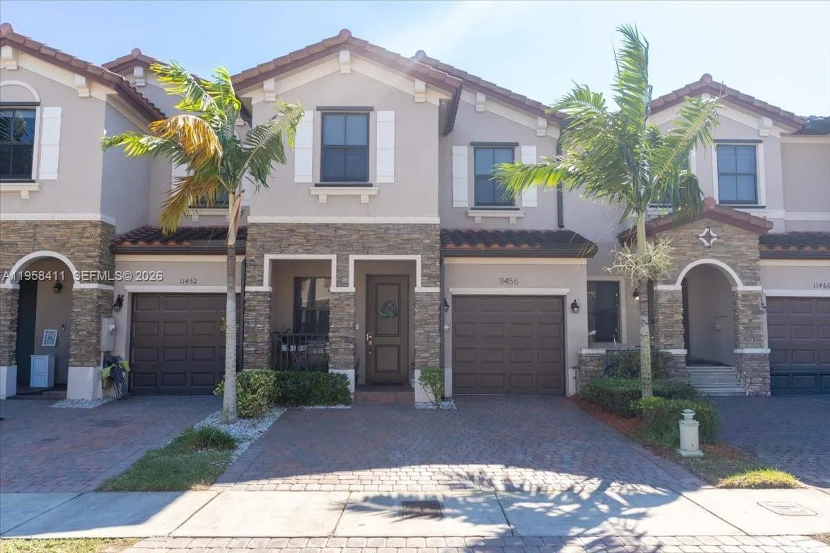 11456 SW 252nd Ter, Homestead, FL 33032