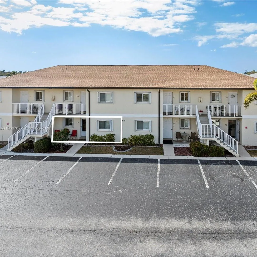 25275 Rampart Blvd # 202, Punta Gorda, FL 33983