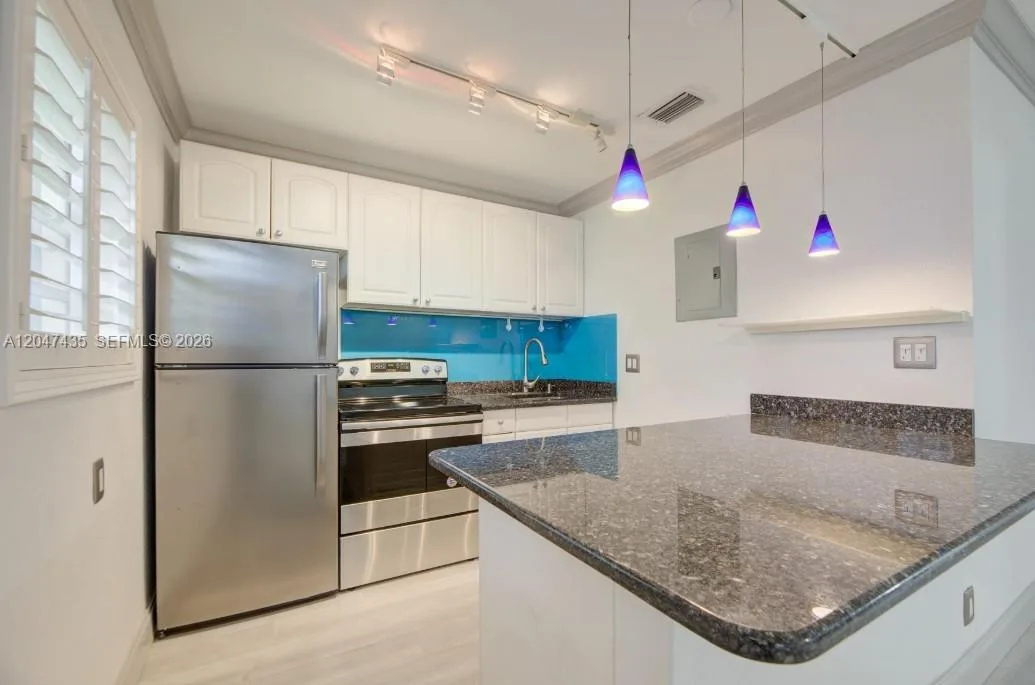 716 SW 14th Ave # 3, Fort Lauderdale, FL 33312 photo 6