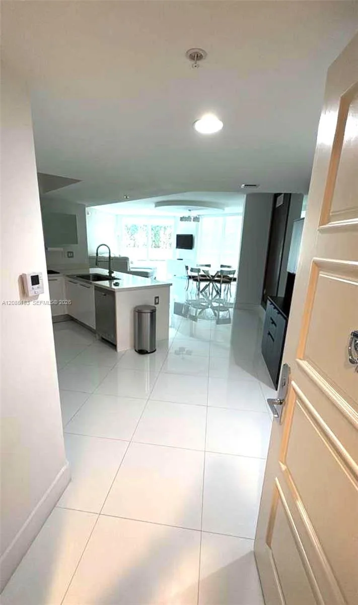 200 Sunny Isles Blvd - Lanai # 2-502, Sunny Isles Beach, FL 33160