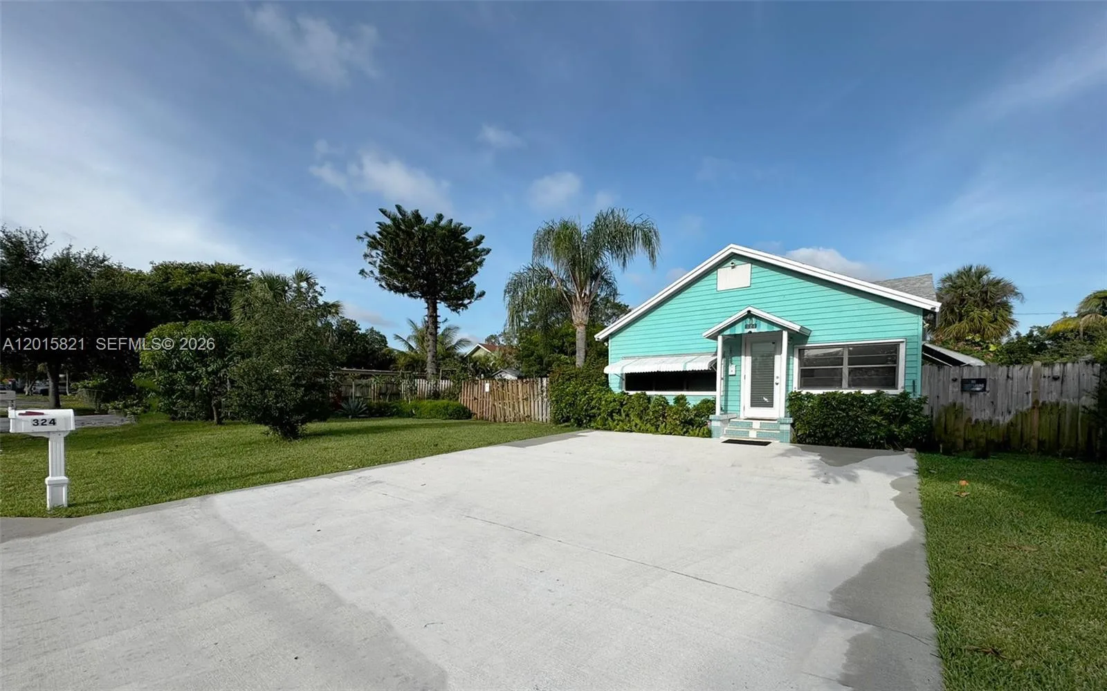 324 SW 3rd Ave, Delray Beach, FL 33444