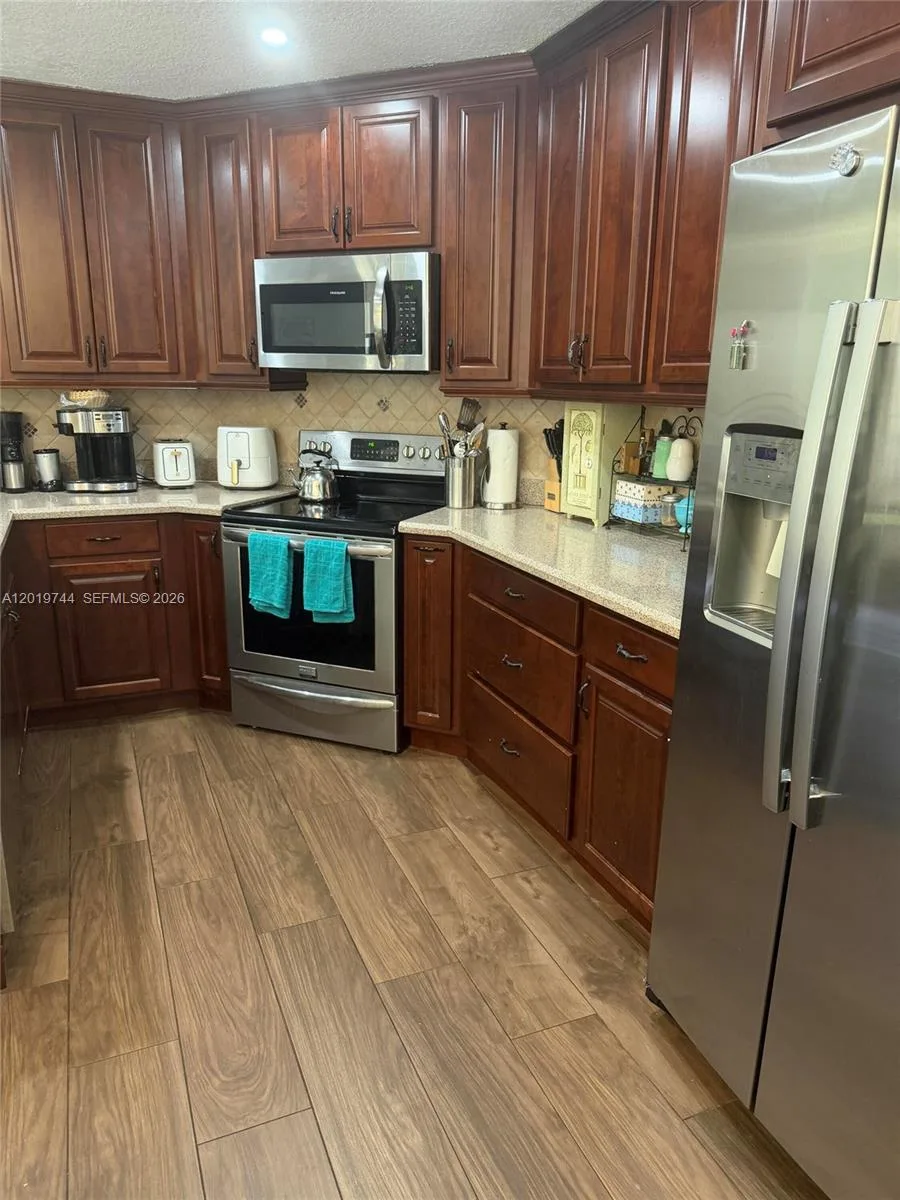1481 NW 104th Ave, Plantation, FL 33322 photo 6