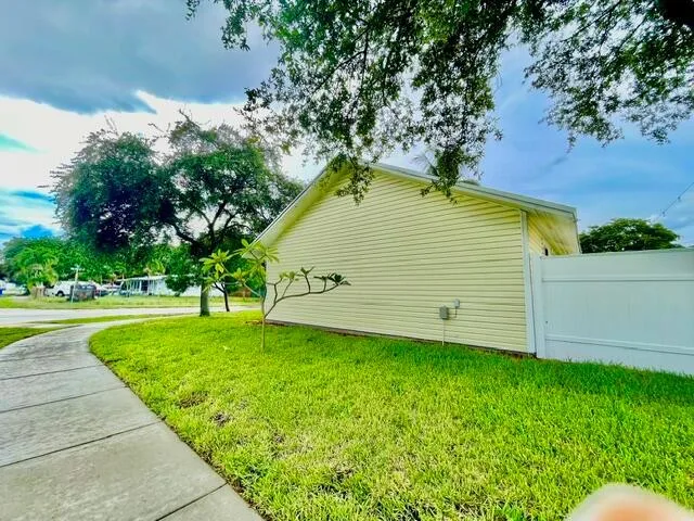 5216 NE 20TH Avenue, Pompano Beach, FL 33064 photo 13
