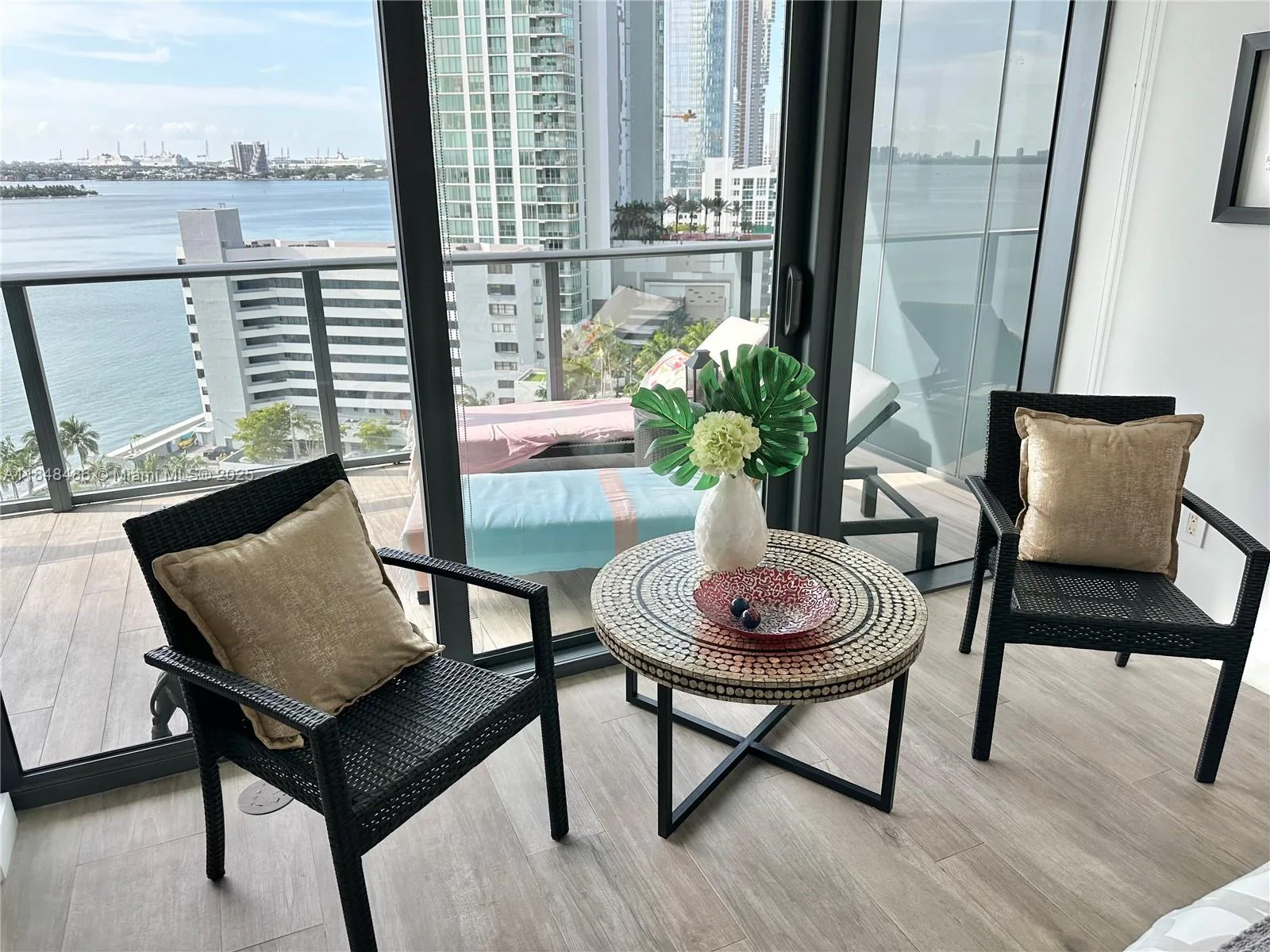650 NE 32nd St # 1404, Miami, FL 33137 photo 11