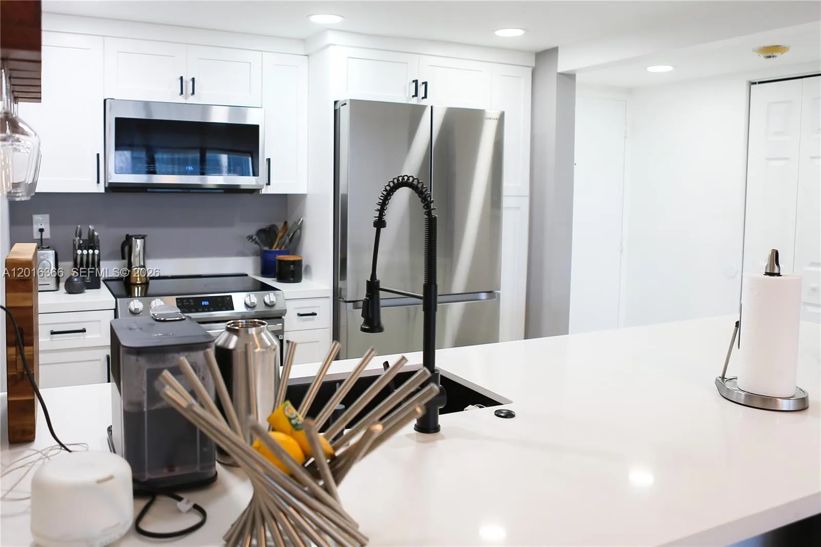 600 NE 36th St # 310, Miami, FL 33137 photo 5