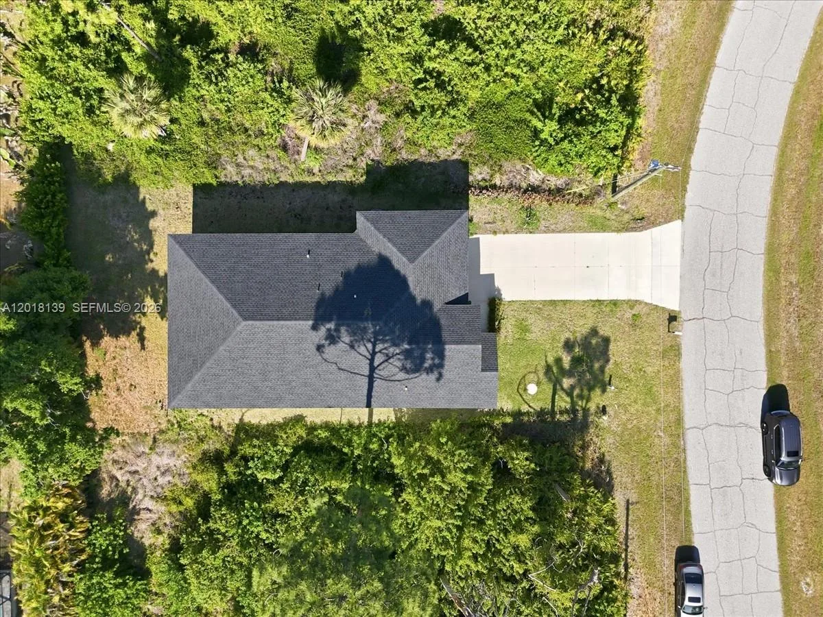 136 Lomas Rd, Other City - In The State Of Florida, FL 33947 photo 7