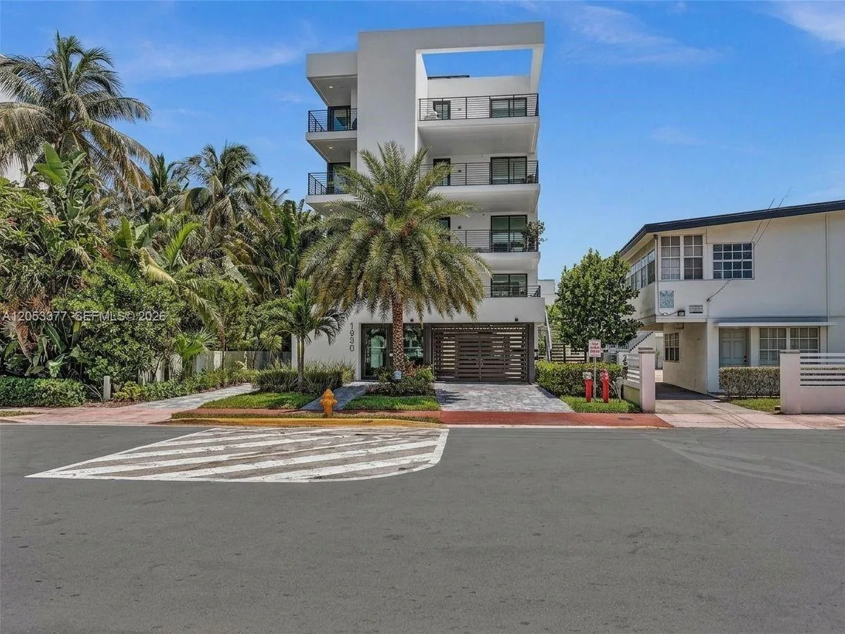 1930 Bay Dr # PH 2, Miami Beach, FL 33141 photo 3