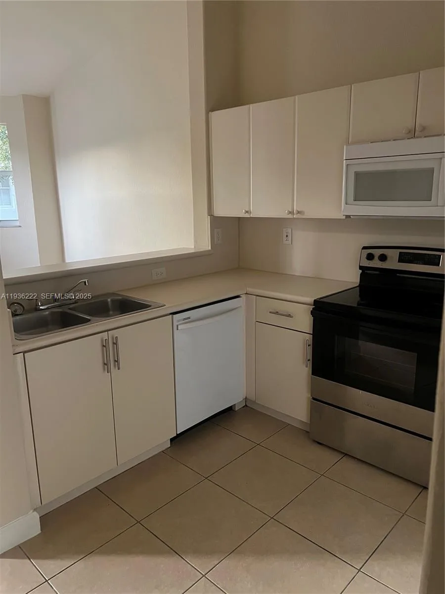 2826 SE 16th Pl # 203, Homestead, FL 33035 photo 11