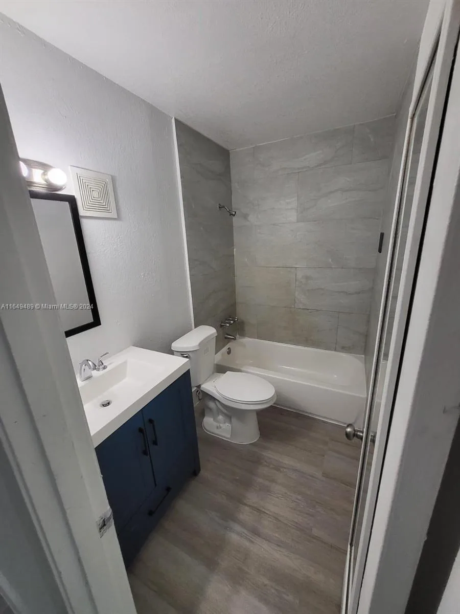 14100 NW 6th Ct # 109, North Miami, FL 33168 photo 3