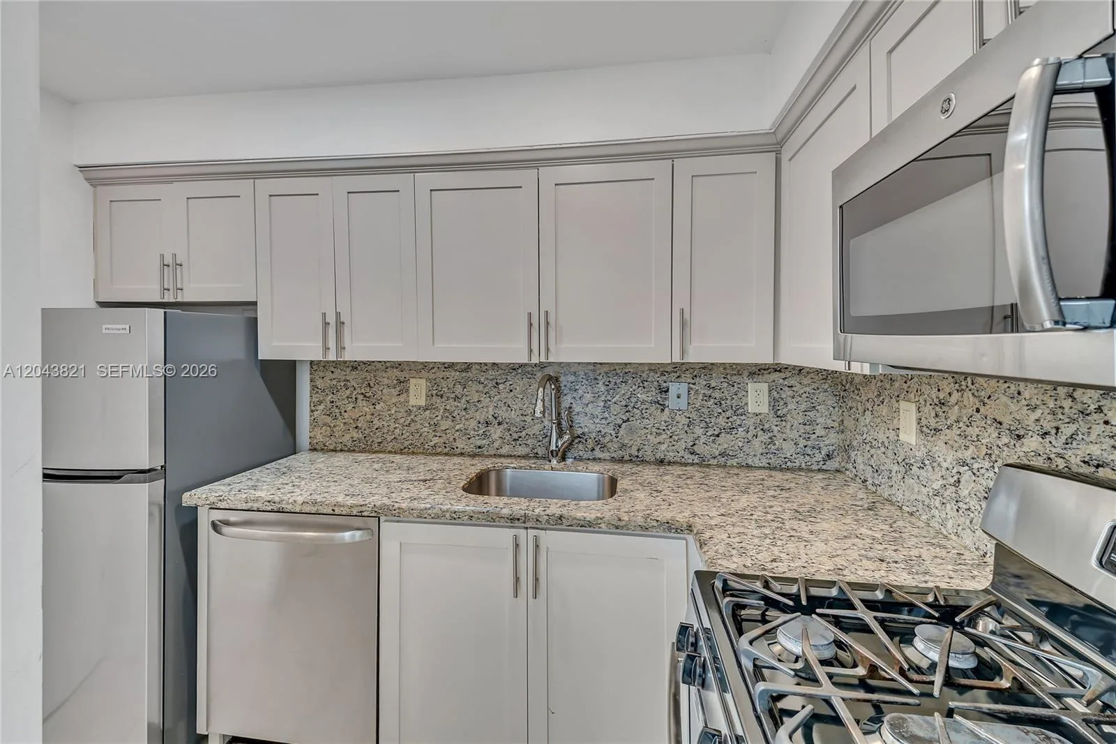 1205 Mariposa Ave # 307, Coral Gables, FL 33146 photo 8