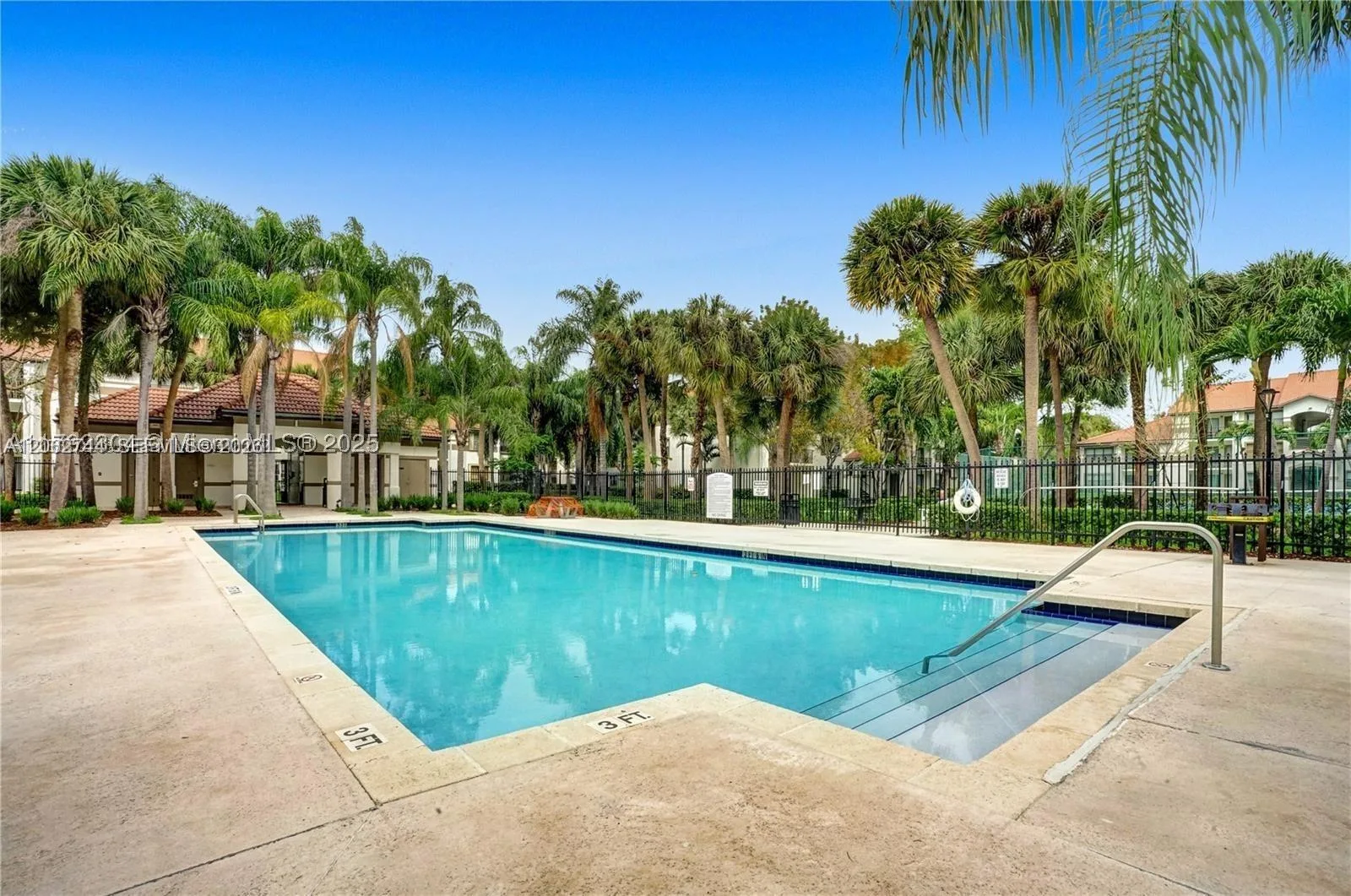 560 S Park # 7-23, Hollywood, FL 33021 photo 12