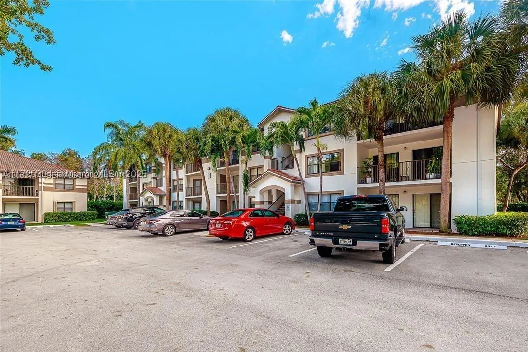 560 S Park # 7-23, Hollywood, FL 33021 photo 9