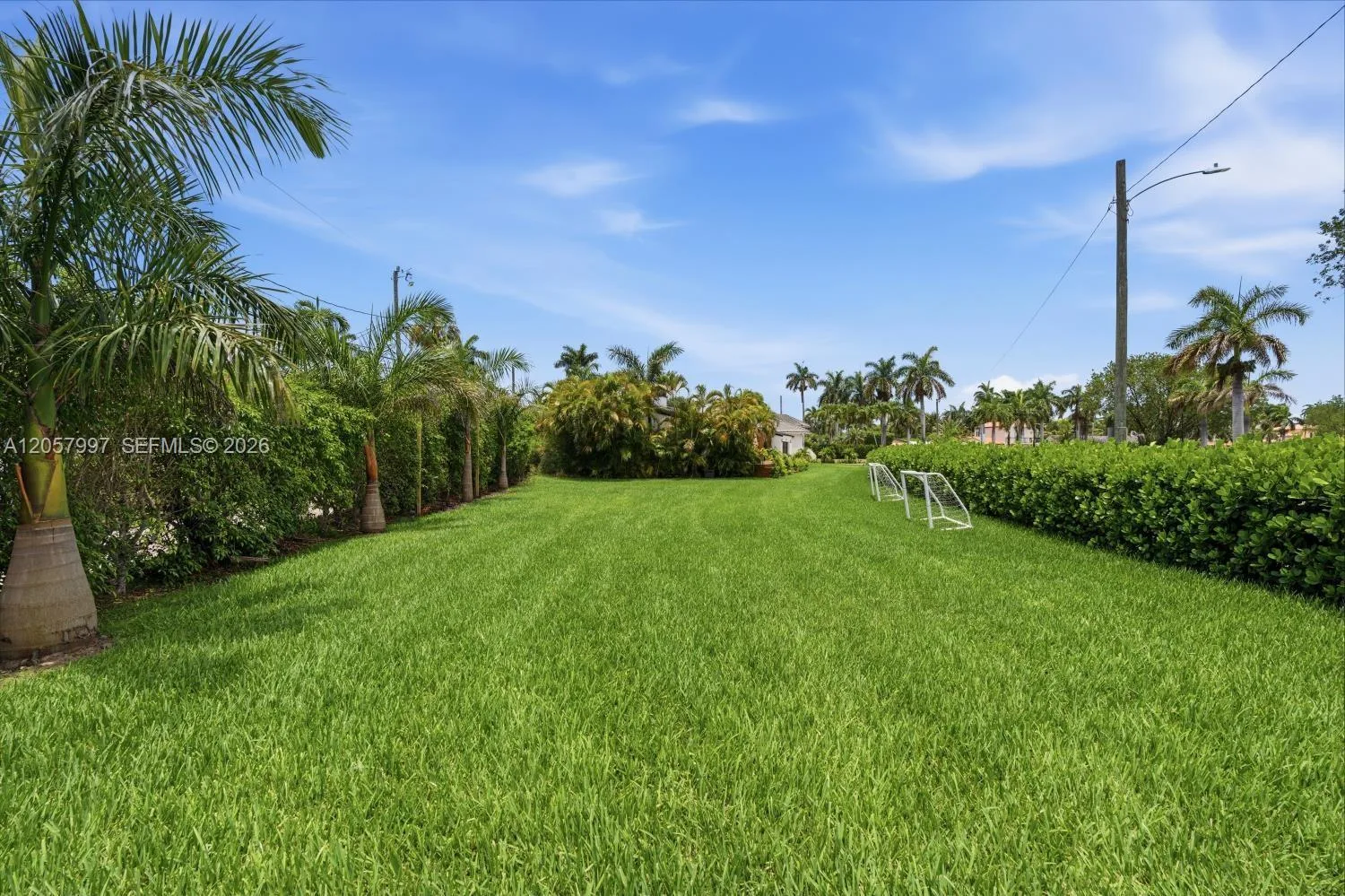 1204 S Northlake Dr, Hollywood, FL 33019 photo 9
