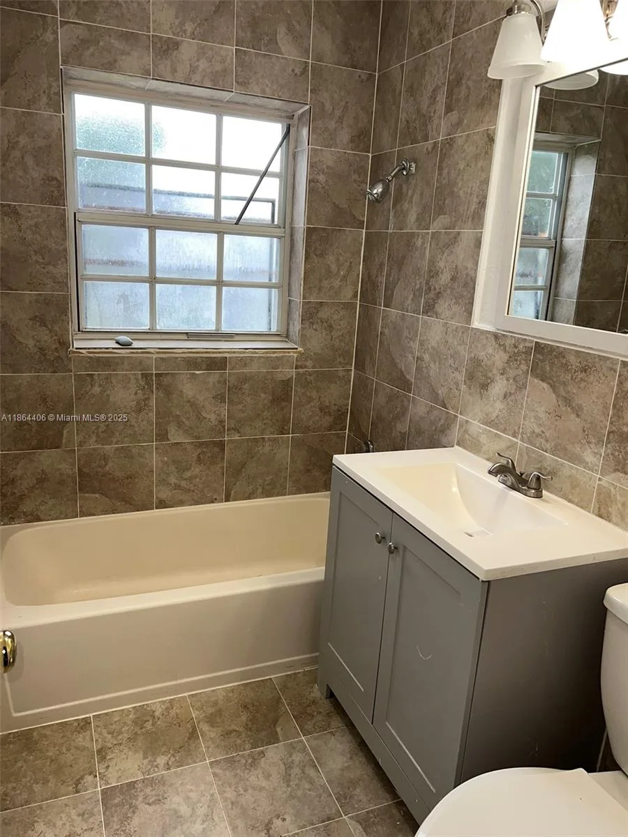 802 S 24th Ave, Hollywood, FL 33020 photo 10