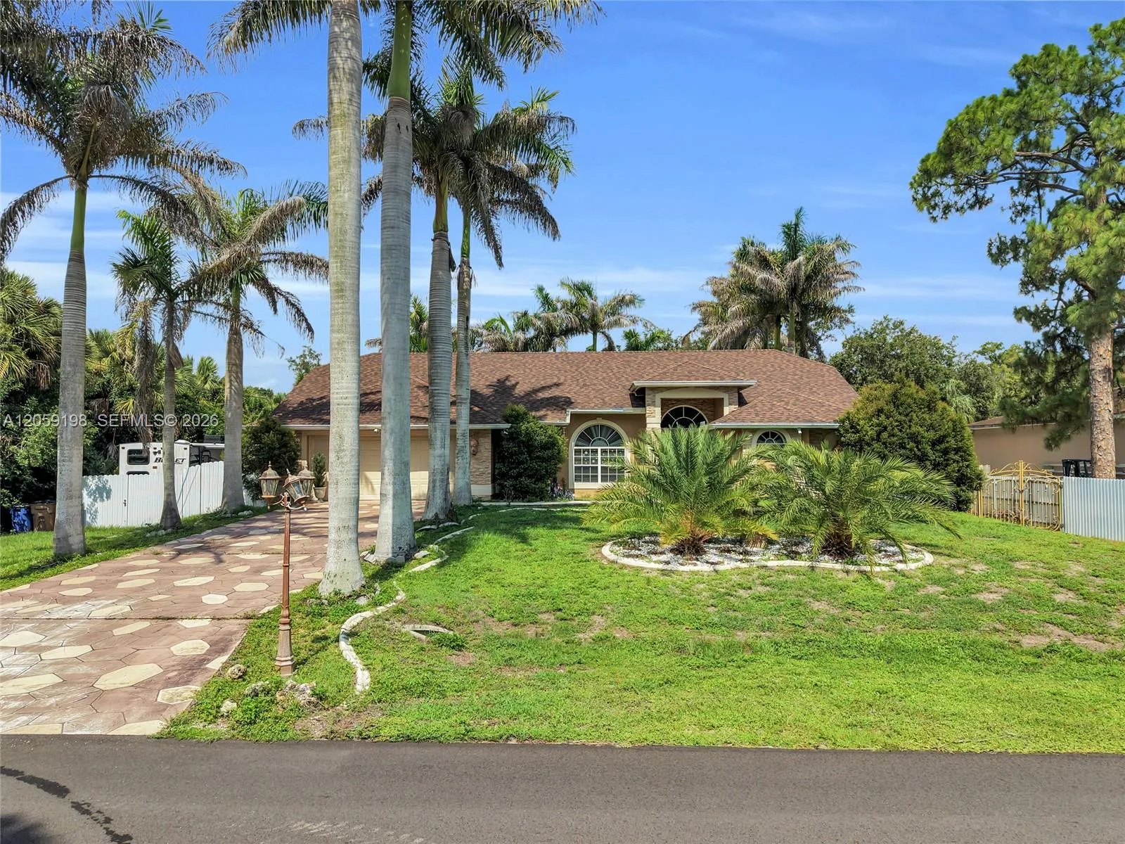 520 Henry Ave # 0, Lehigh Acres, FL 33972