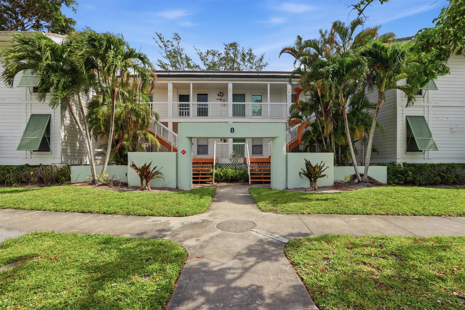 250 Cypress Point Drive, Palm Beach Gardens, FL 33418