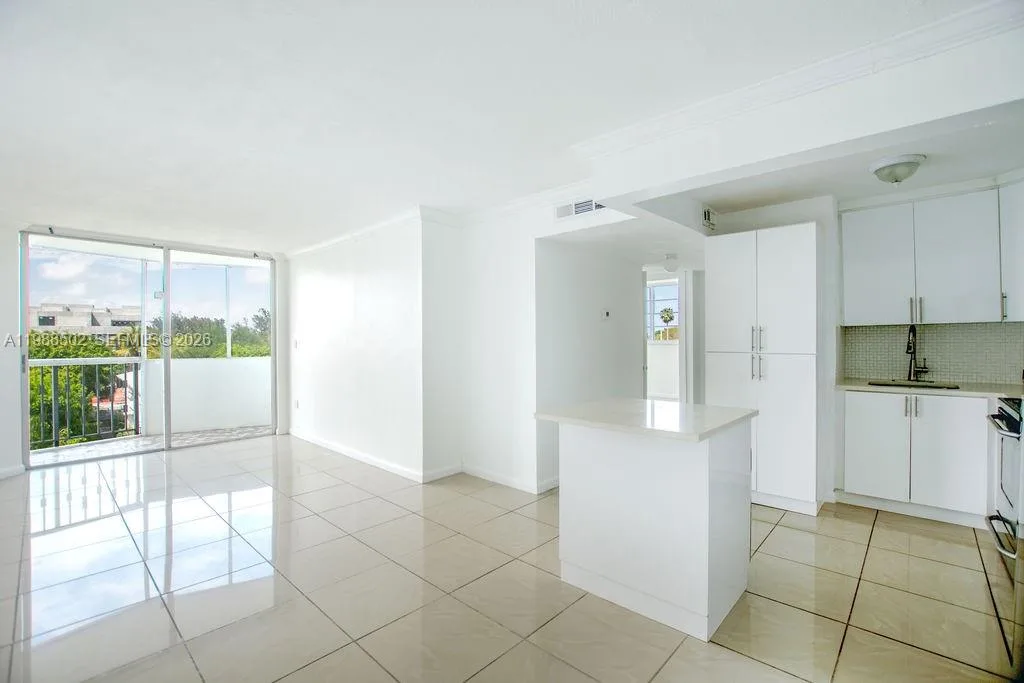 1990 Marseille Dr # 402, Miami Beach, FL 33141 photo 11