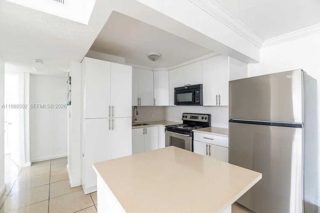 1990 Marseille Dr # 402, Miami Beach, FL 33141 photo 8