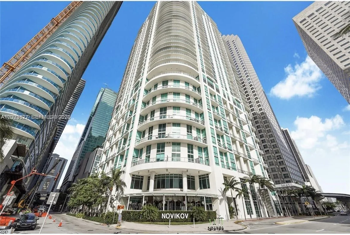 300 S Biscayne Blvd # T-1404, Miami, FL 33131