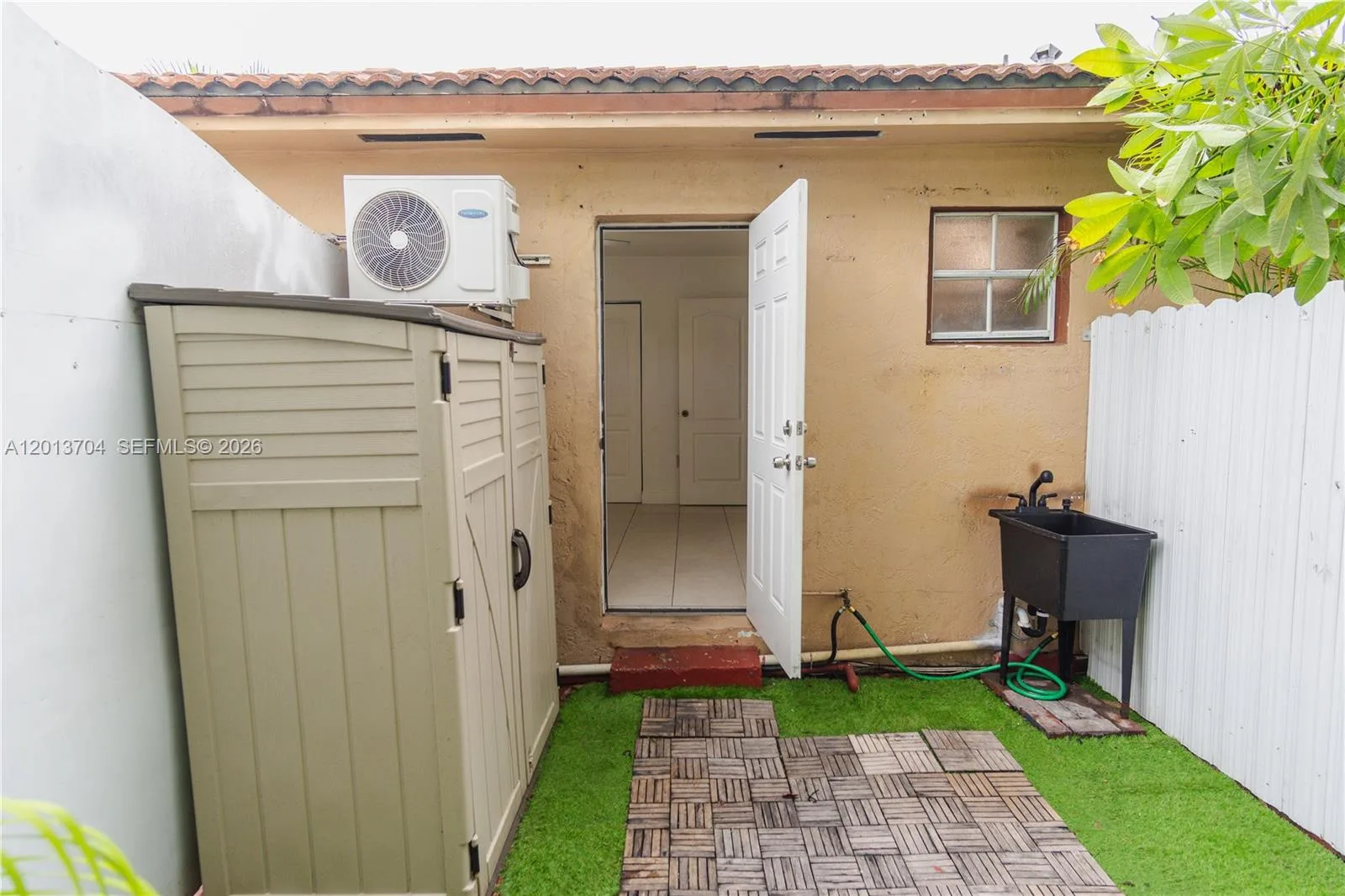 7411 W 33rd Ave, Hialeah, FL 33018 photo 4