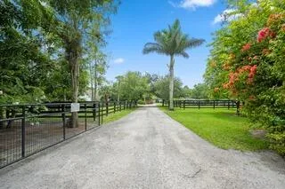 708 Rambling Drive Circle # ~ Barn & Apartment, Wellington, FL 33414