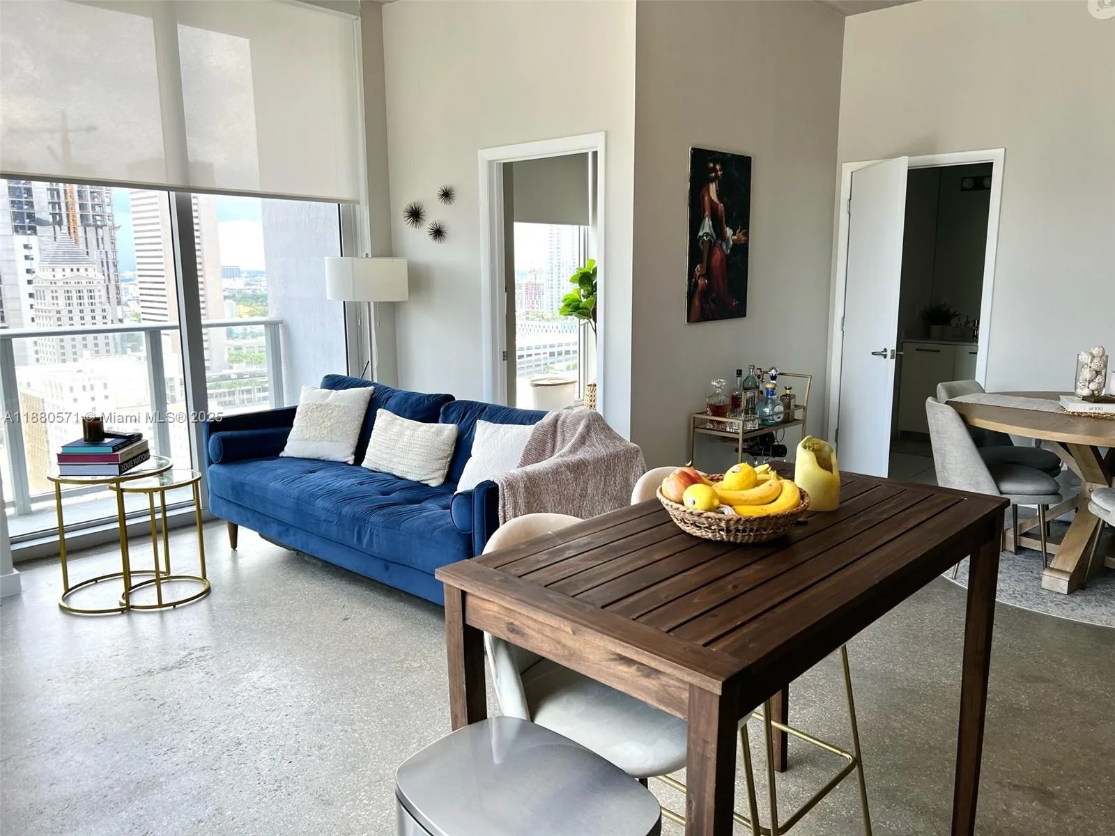 151 SE 1st St # 2711, Miami, FL 33131 photo 3