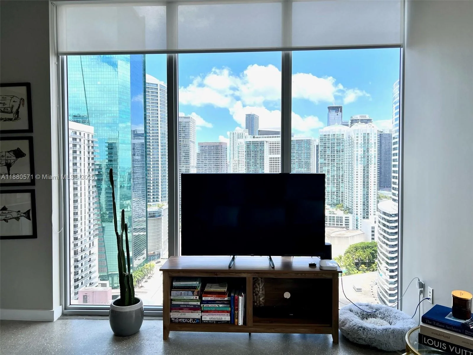 151 SE 1st St # 2711, Miami, FL 33131 photo 7