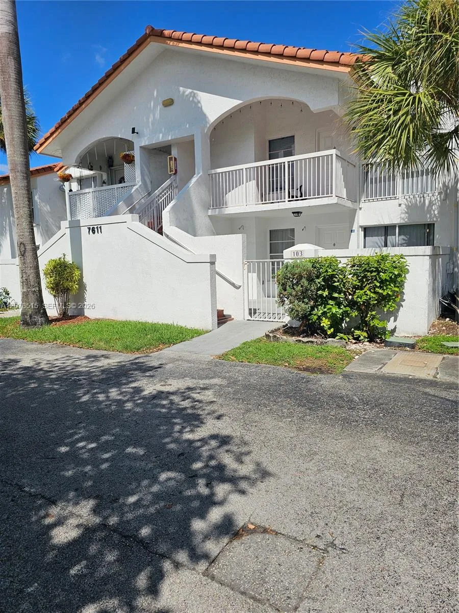 7611 SW 153rd Ct # 103, Kendall, FL 33193