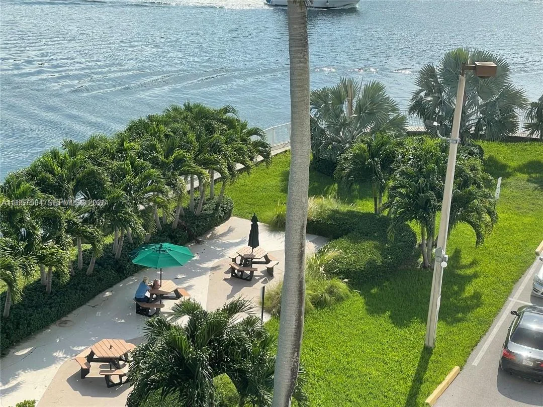 400 Kings Point Dr # 328, Sunny Isles Beach, FL 33160 photo 13