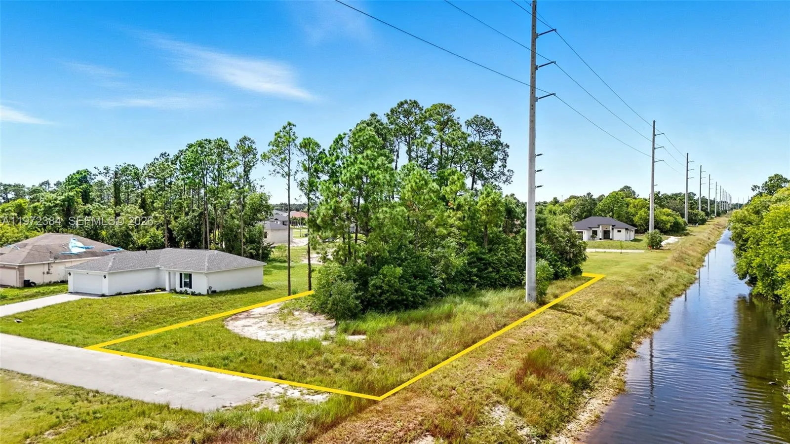 50 Wanda Ave S, Lehigh Acres, FL 33976