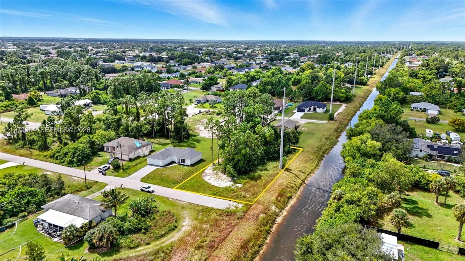 50 Wanda Ave S, Lehigh Acres, FL 33976 photo 5