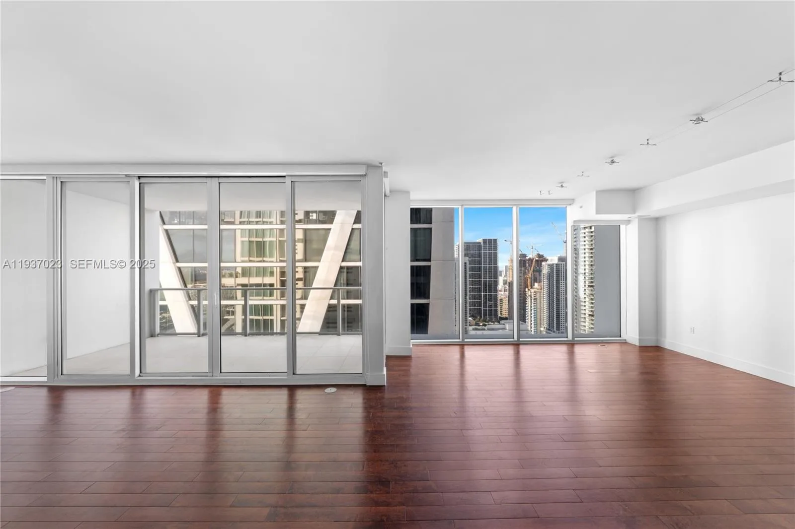 1040 Biscayne Blvd # 4108, Miami, FL 33132