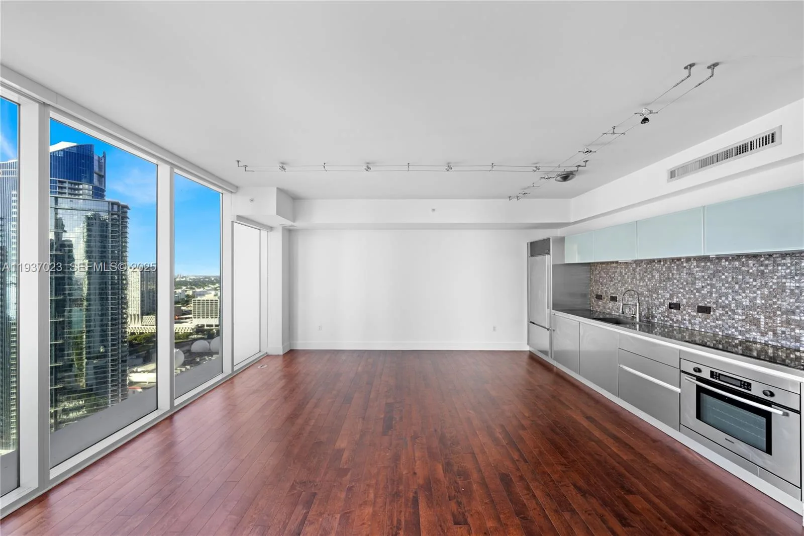 1040 Biscayne Blvd # 4108, Miami, FL 33132 photo 12