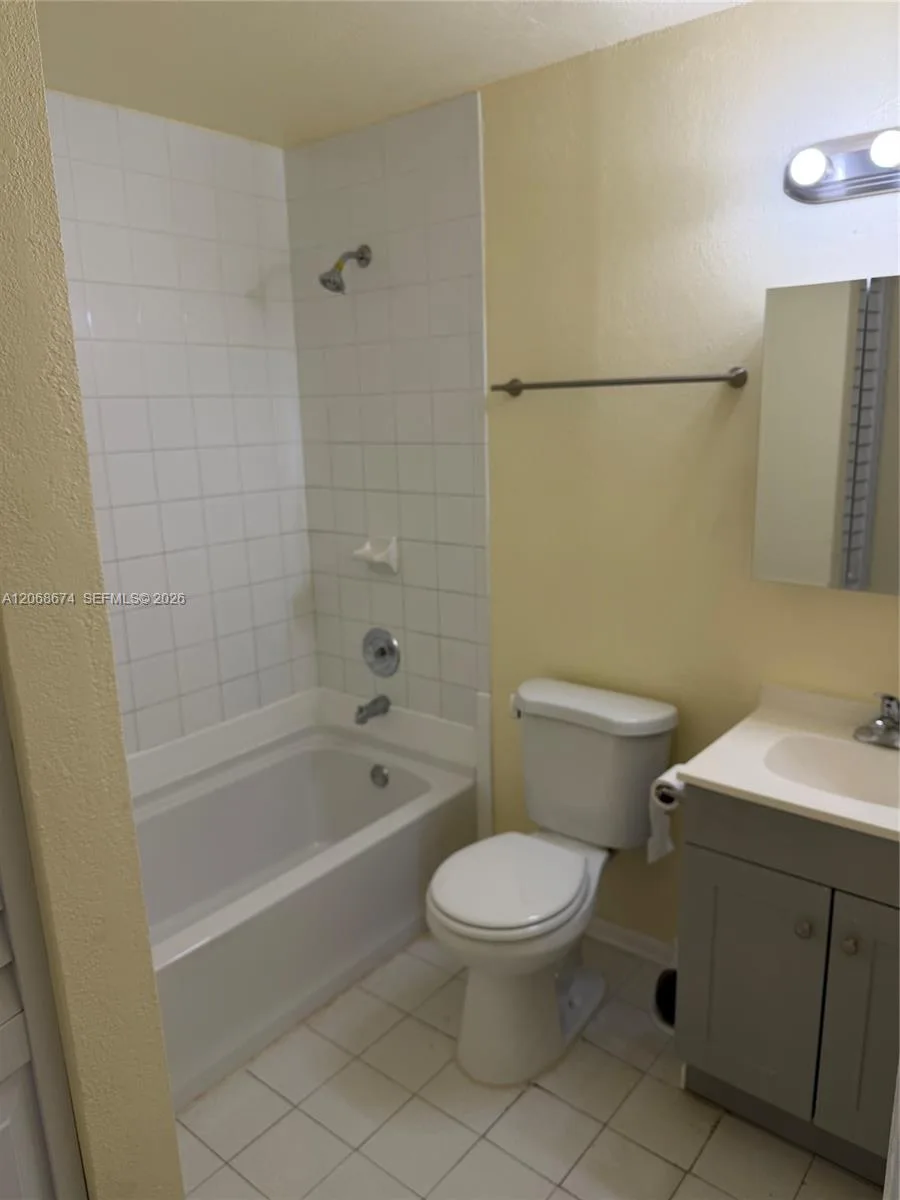70 SW 14th Ter, Homestead, FL 33030 photo 6