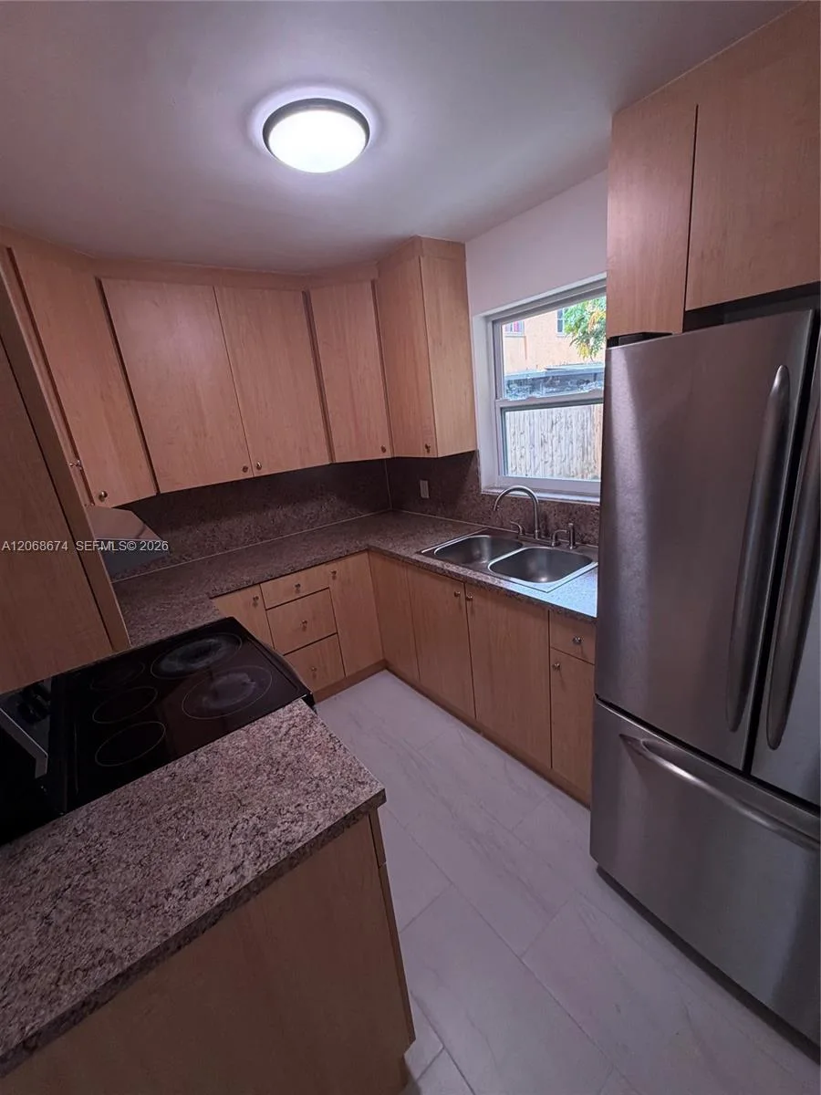 70 SW 14th Ter, Homestead, FL 33030 photo 8