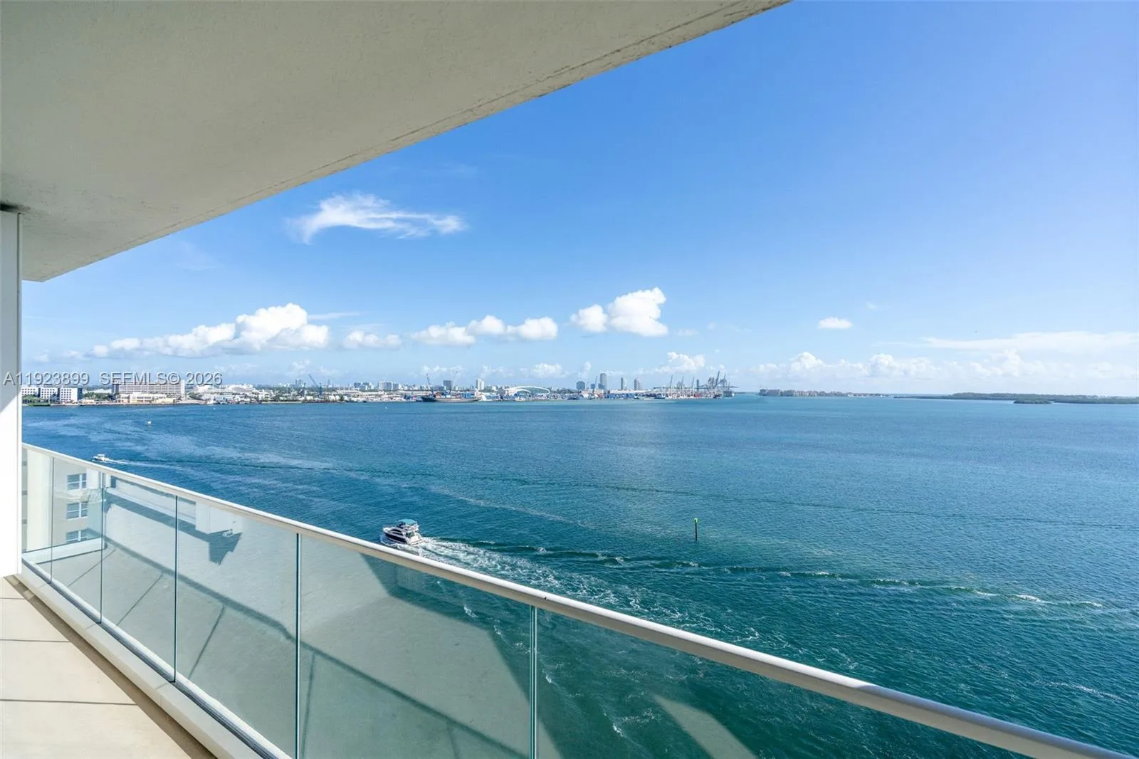 800 Claughton Island Dr # 1202, Miami, FL 33131
