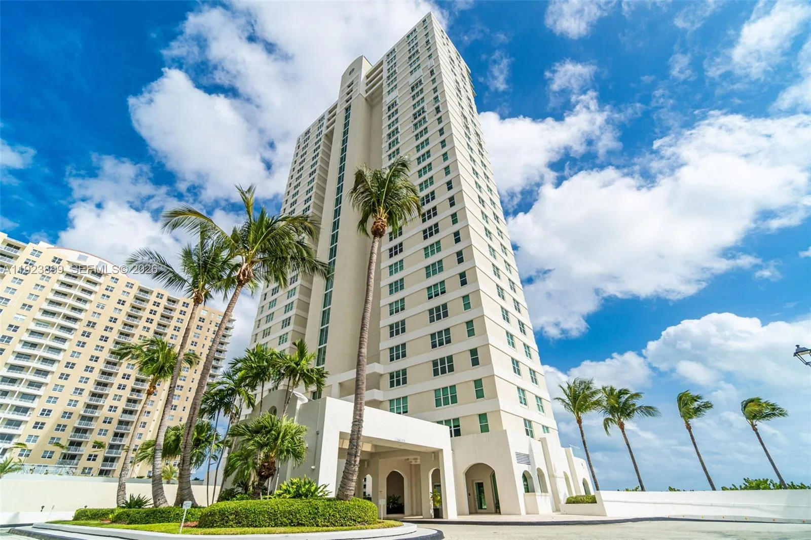 800 Claughton Island Dr # 1202, Miami, FL 33131 photo 4