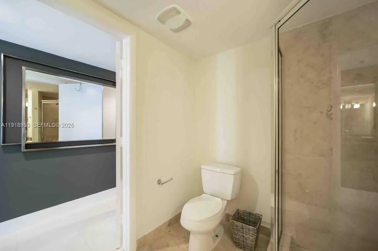 41 SE 5th St # 708, Miami, FL 33131 photo 12