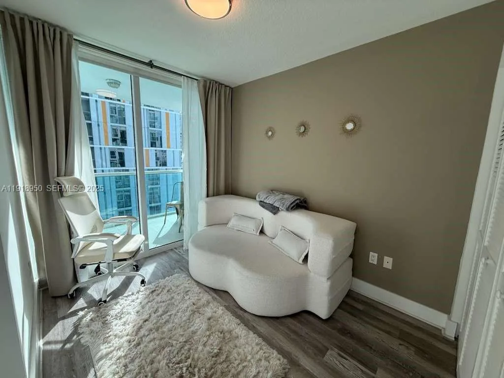 41 SE 5th St # 708, Miami, FL 33131 photo 7