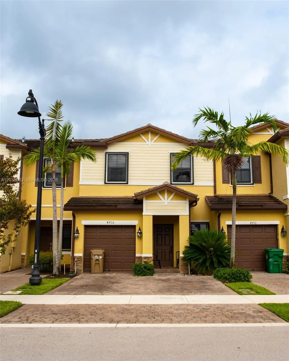 4715 Caspian Way, Davie, FL 33314