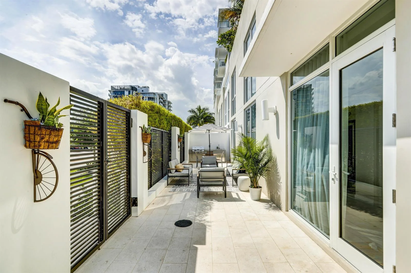 401 N Birch Road # Th3, Fort Lauderdale, FL 33304