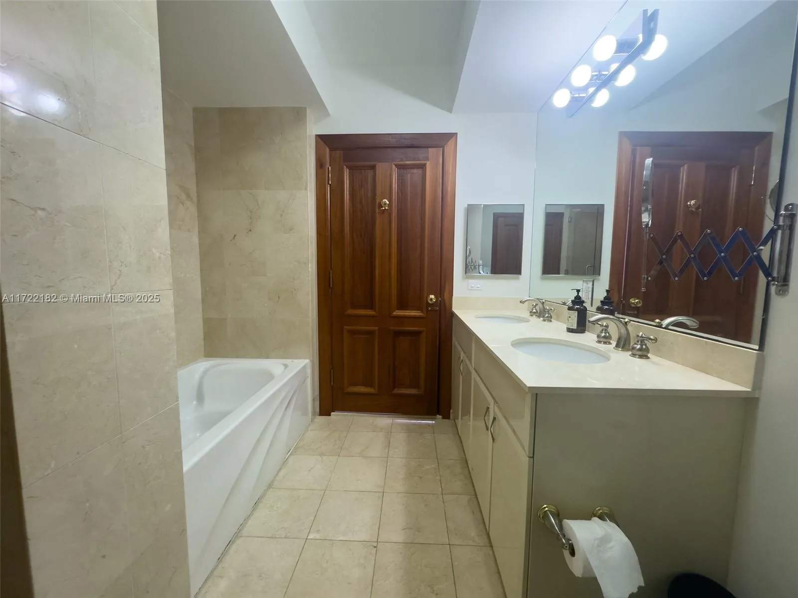 6365 Collins Ave # 1506, Miami Beach, FL 33141 photo 9