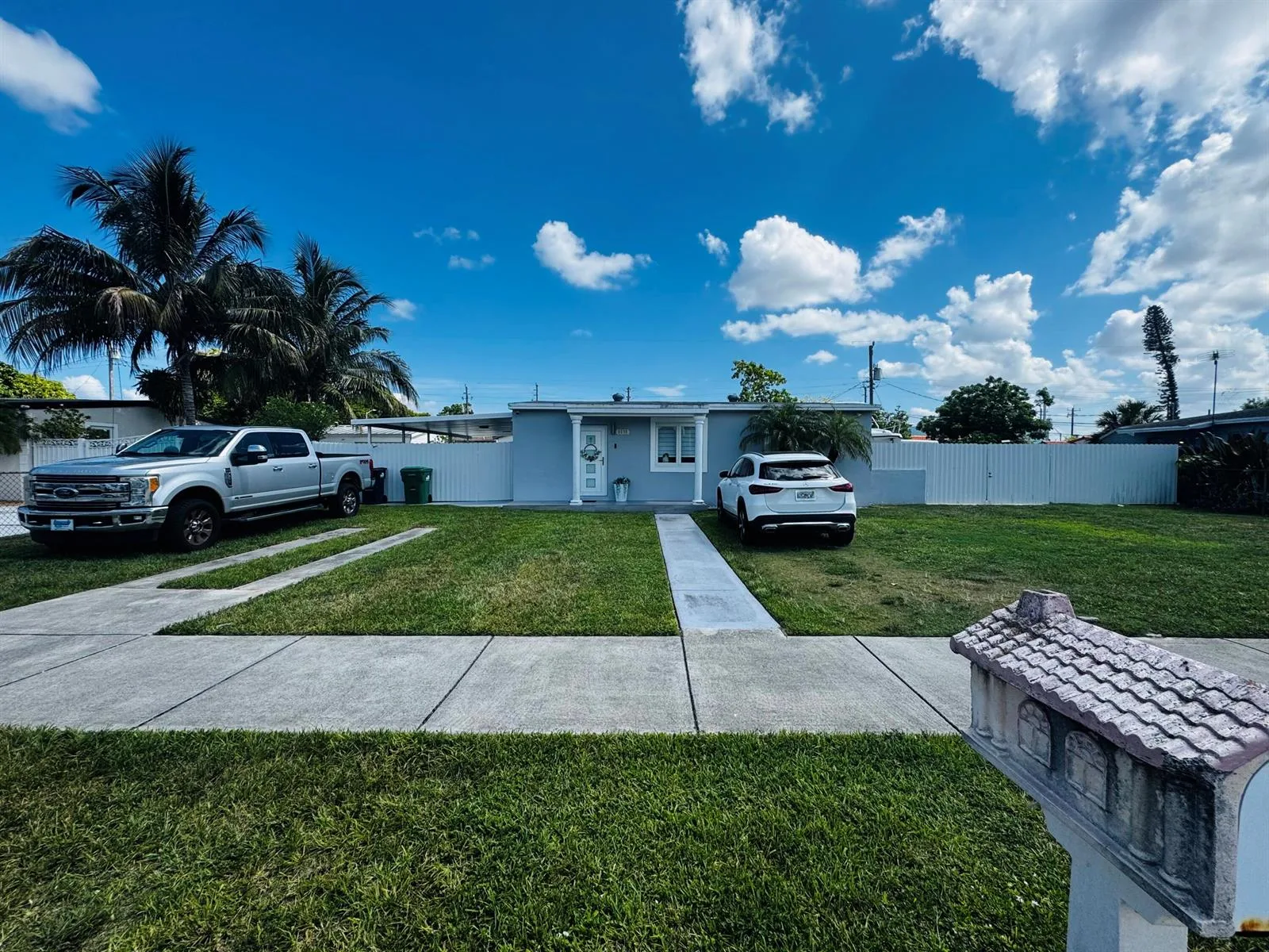 9235 SW 41st Street, Miami, FL 33165